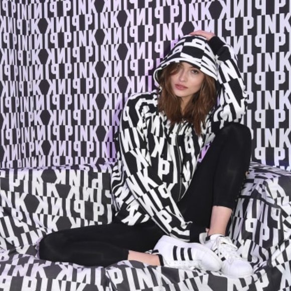 Victoria's Secret PINK funnel neck full zip medium - Picture 4 of 6